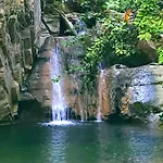 Athina بيت ضيافة 3*