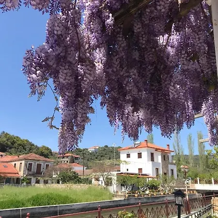 Athina Affittacamere Chorto