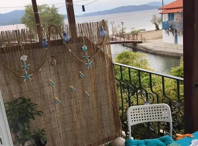 Athina Pensionat Khorto