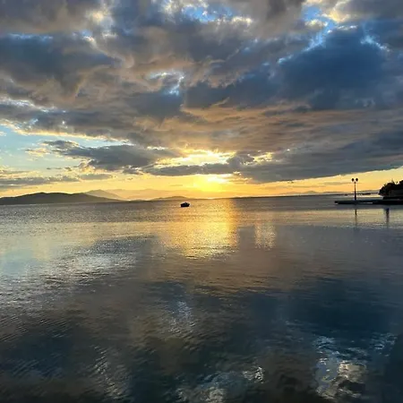 Athina Гостевой дом