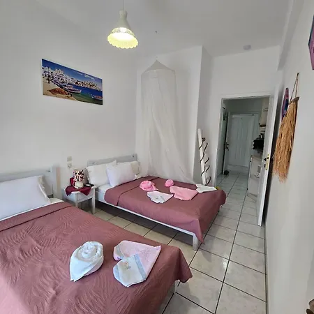 Guest house Athina 3*
