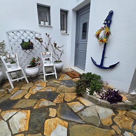 Guest house Athina 3*