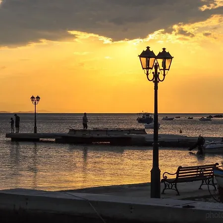 Athina 3*