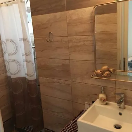 招待所 Athina 寇特